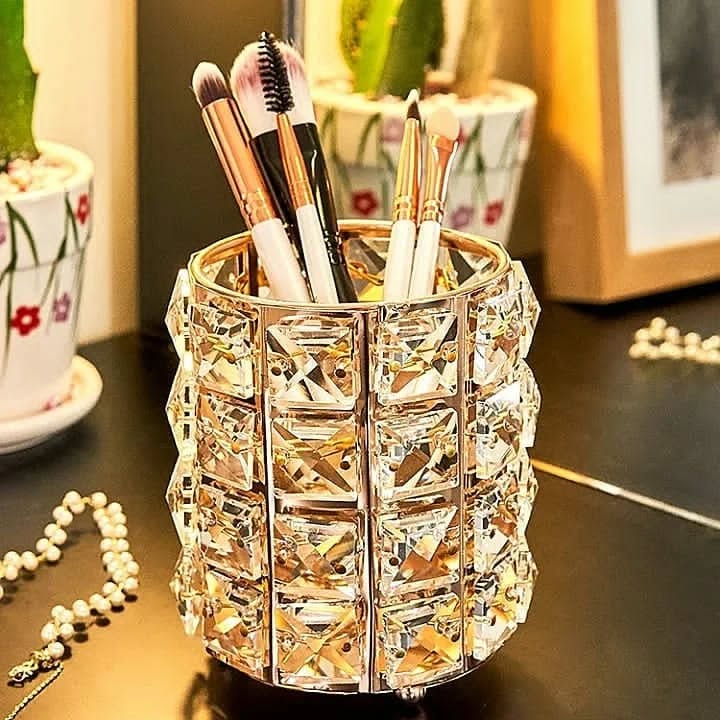 Premium Golden Brush Makeup Holder.